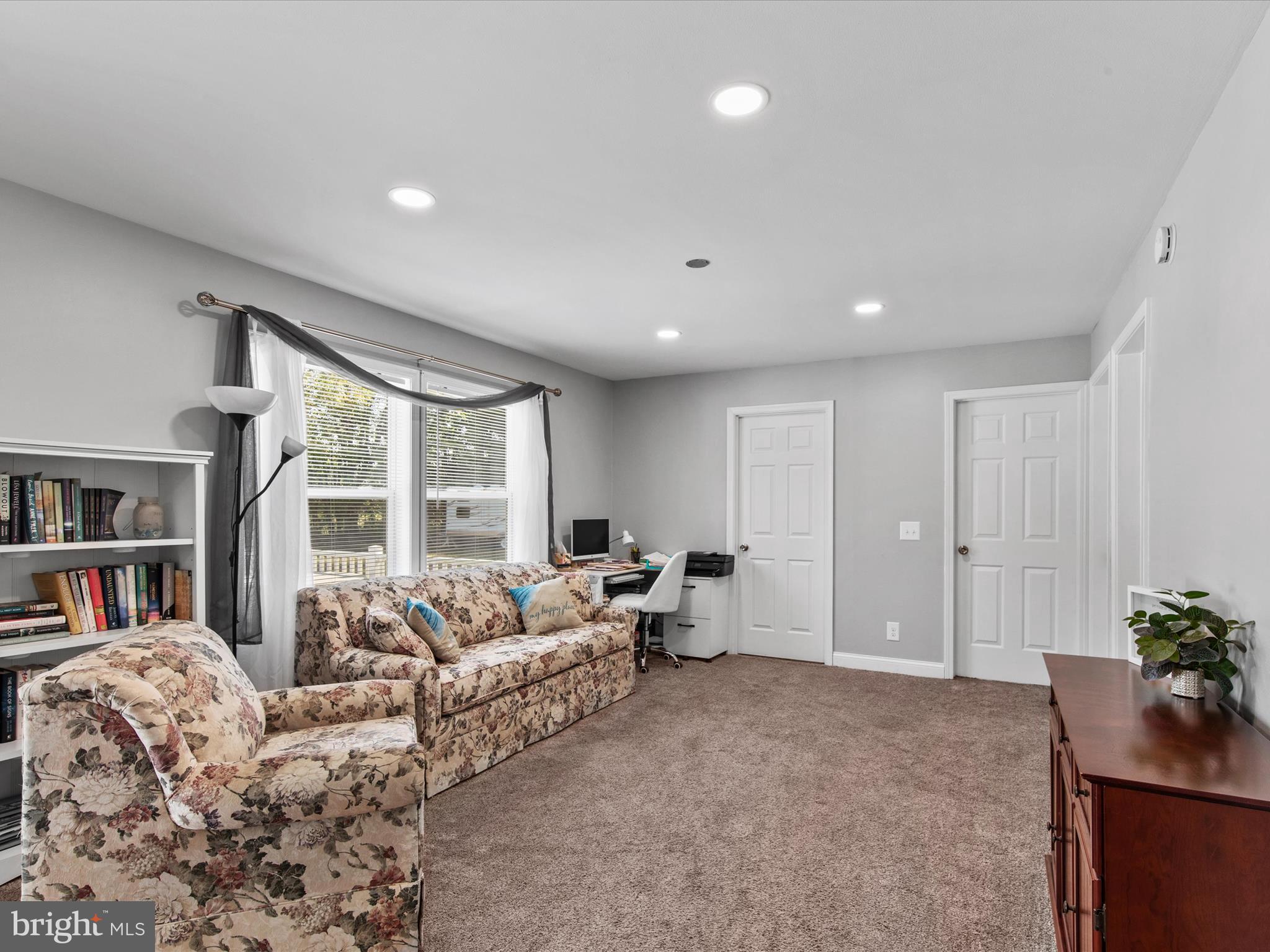 24339 Banks Road Millsboro, DE 19966 - Photo 22 of 40 Family Room