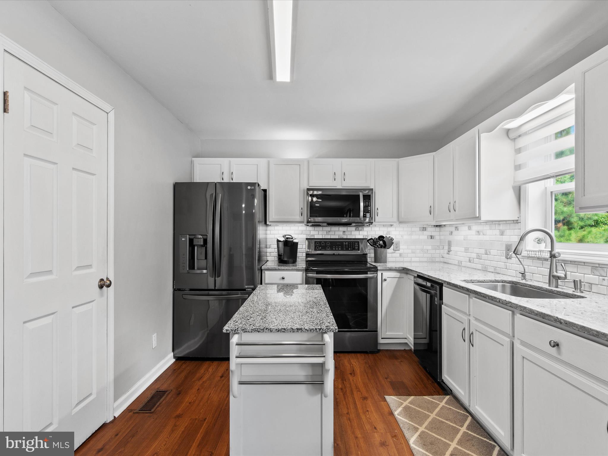 24339 Banks Road Millsboro, DE 19966 - Photo 9 of 40 Kitchen