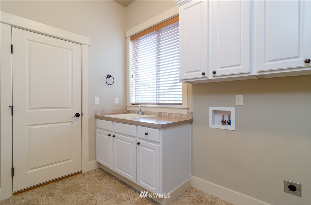 1740 Skyline Ridge Lane Southwest Tumwater, WA 98512 - Photo 5 of 25