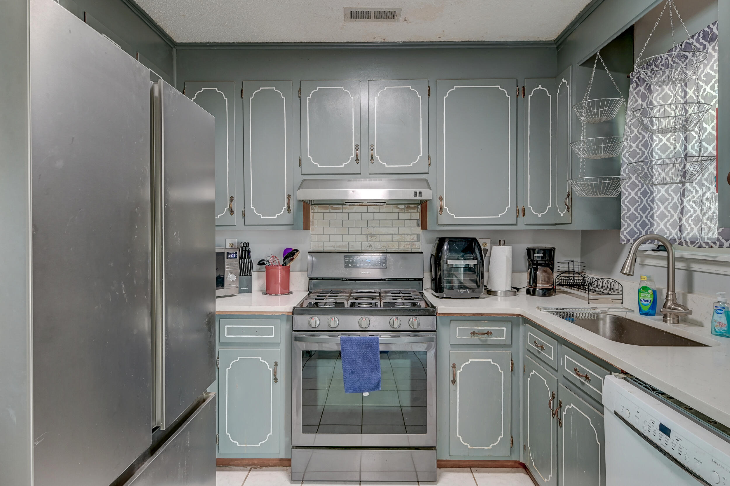 208 Janice Street Goose Creek, SC 29445 - Photo 26 of 32 DSC_7543_4_5_6_7