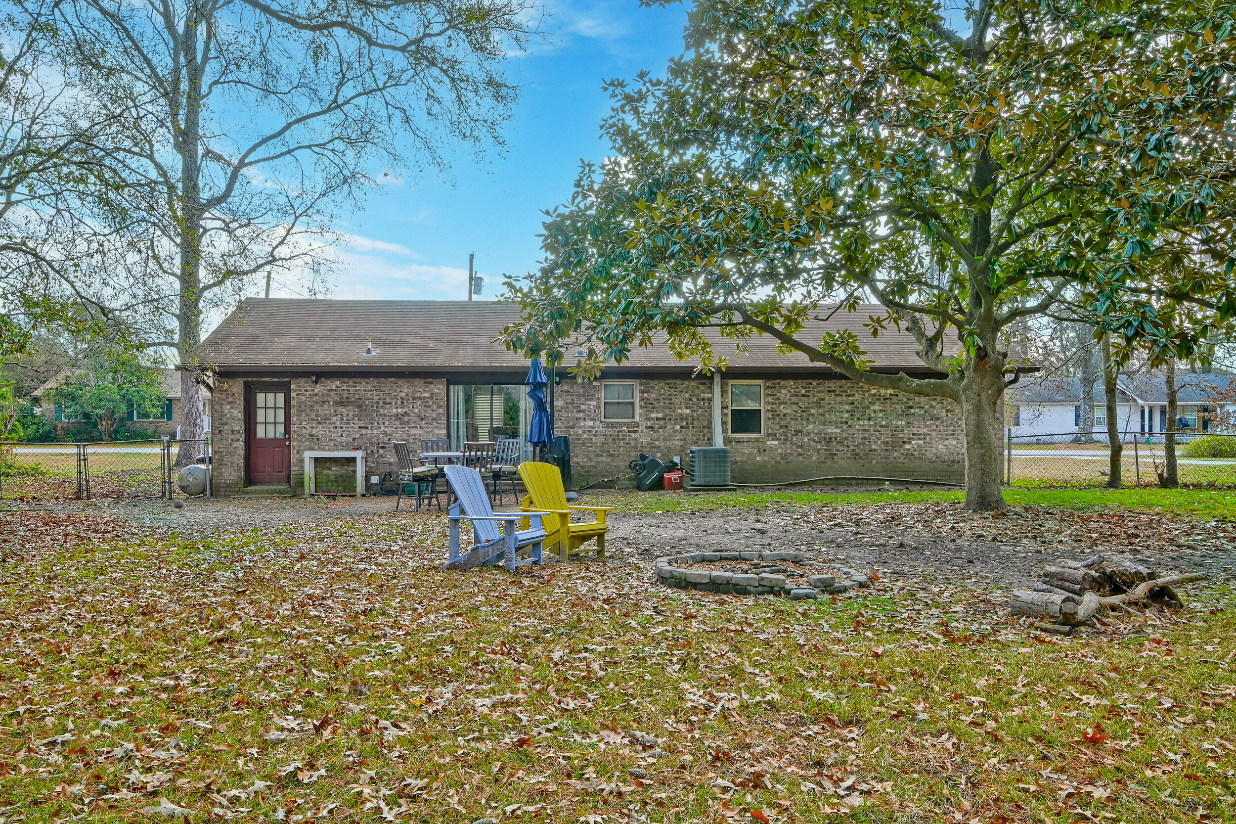 208 Janice Street Goose Creek, SC 29445 - Photo 6 of 32 DSC_7622-HDR(5)