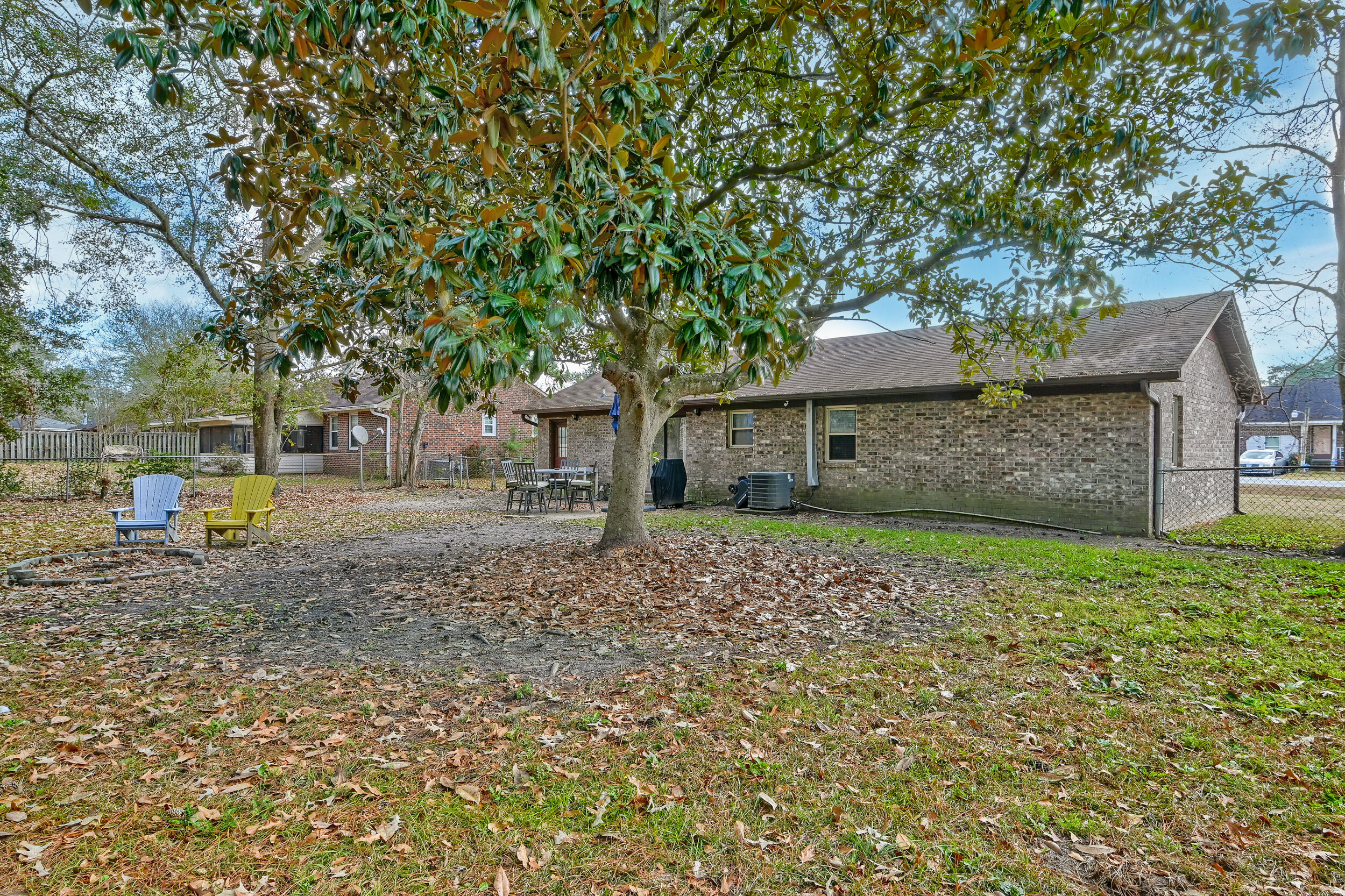 208 Janice Street Goose Creek, SC 29445 - Photo 8 of 32 DSC_7632-HDR(5)