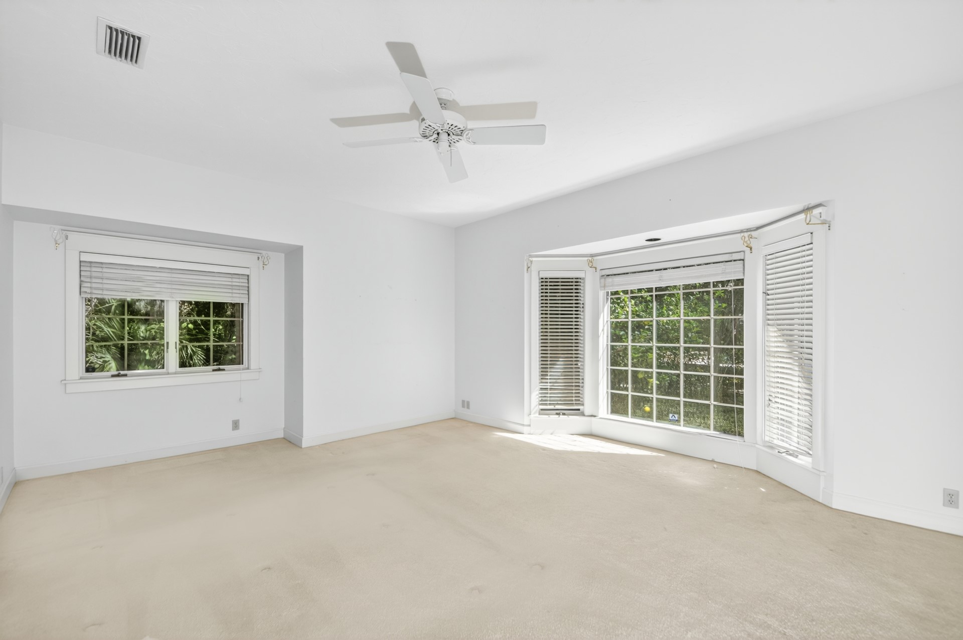 7 Hickory Lane Fernandina Beach, FL 32034 - Photo 19 of 42 a view of an empty room with a window