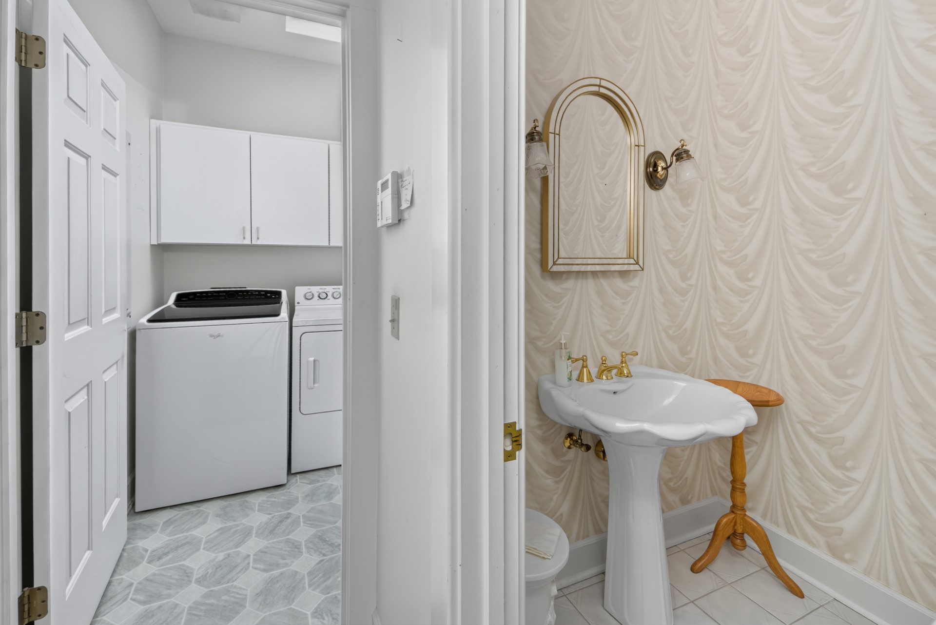 7 Hickory Lane Fernandina Beach, FL 32034 - Photo 33 of 42 a bathroom with a sink and mirror