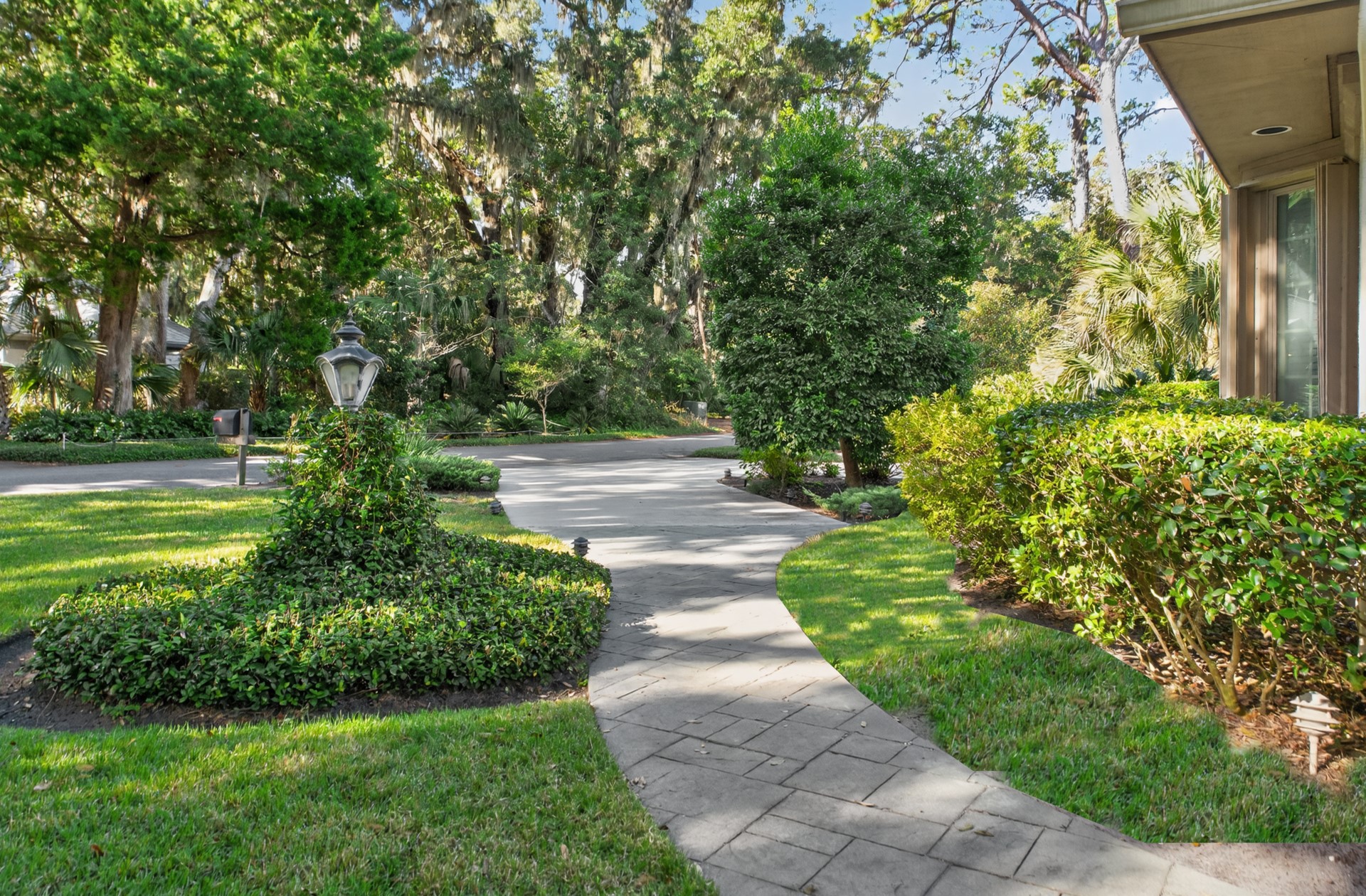 7 Hickory Lane Fernandina Beach, FL 32034 - Photo 41 of 42 a view of garden with pathway