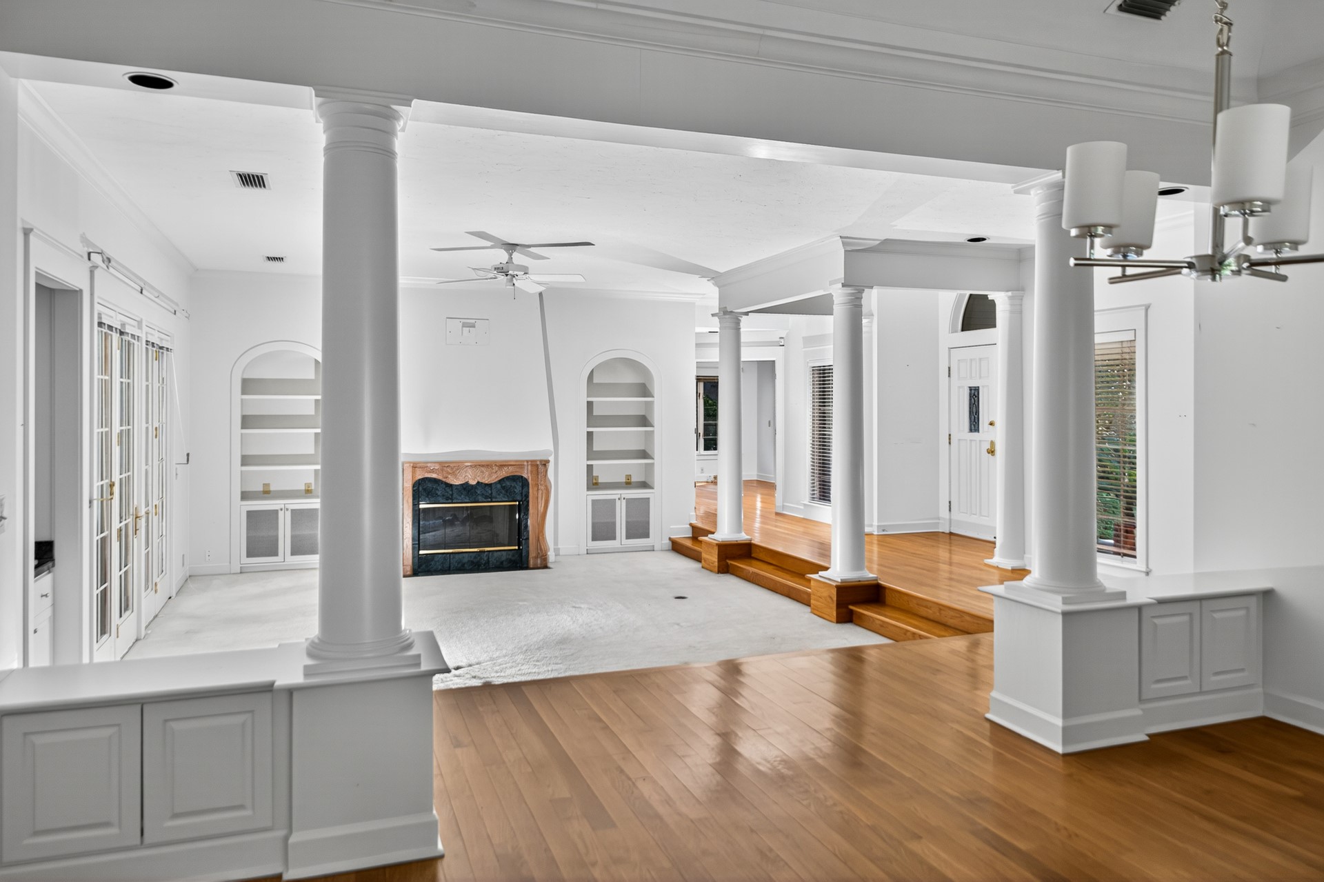 7 Hickory Lane Fernandina Beach, FL 32034 - Photo 6 of 42 a view of a living room and entry way