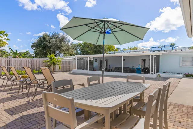 a outdoor view with a sitting space