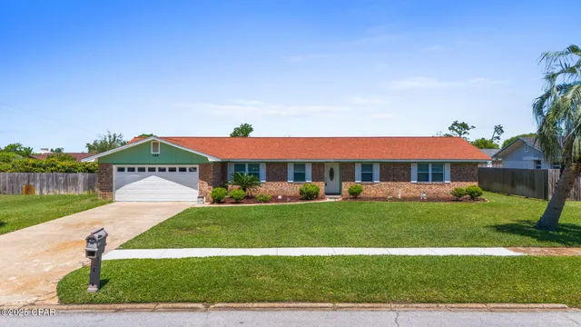 $395,000 | 326 Moore Drive, Lynn Haven, FL 32444