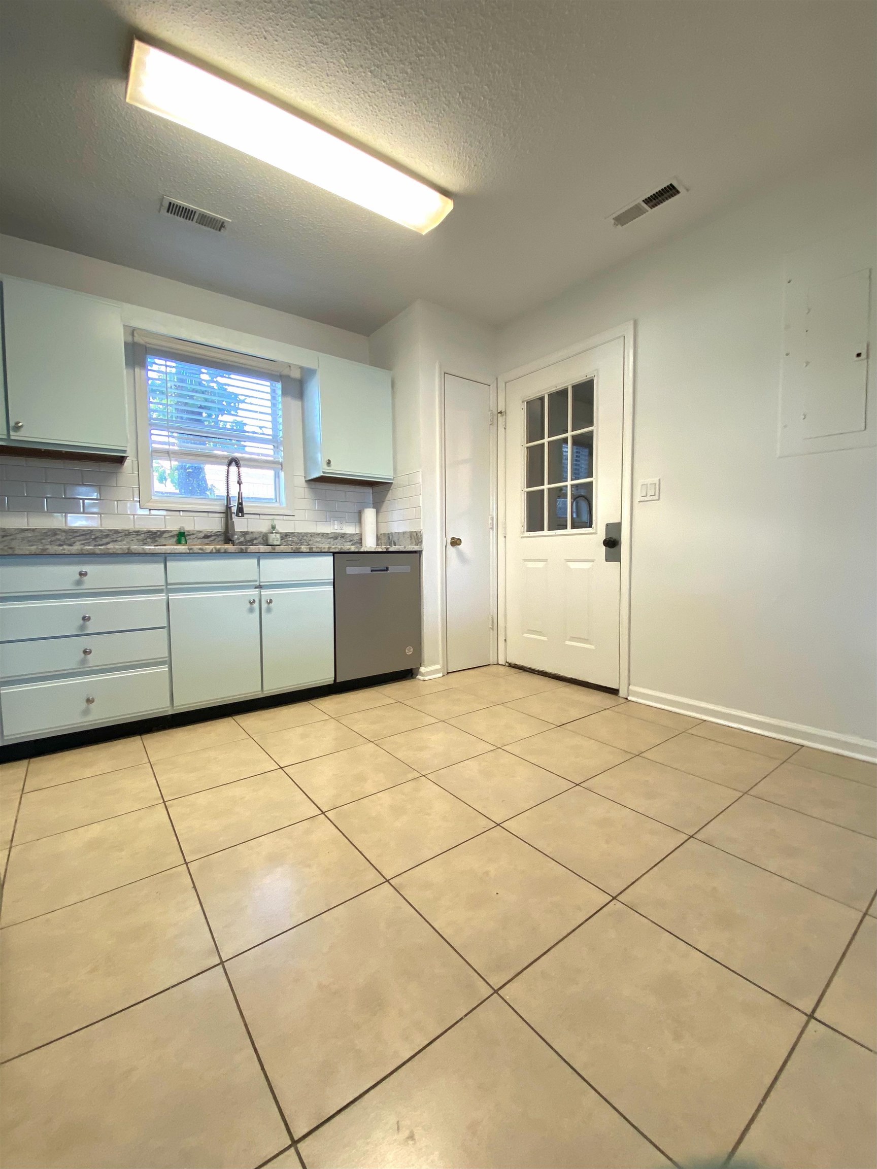 13 South Poplar Drive Surfside Beach, SC 29575 - Photo 5 of 31