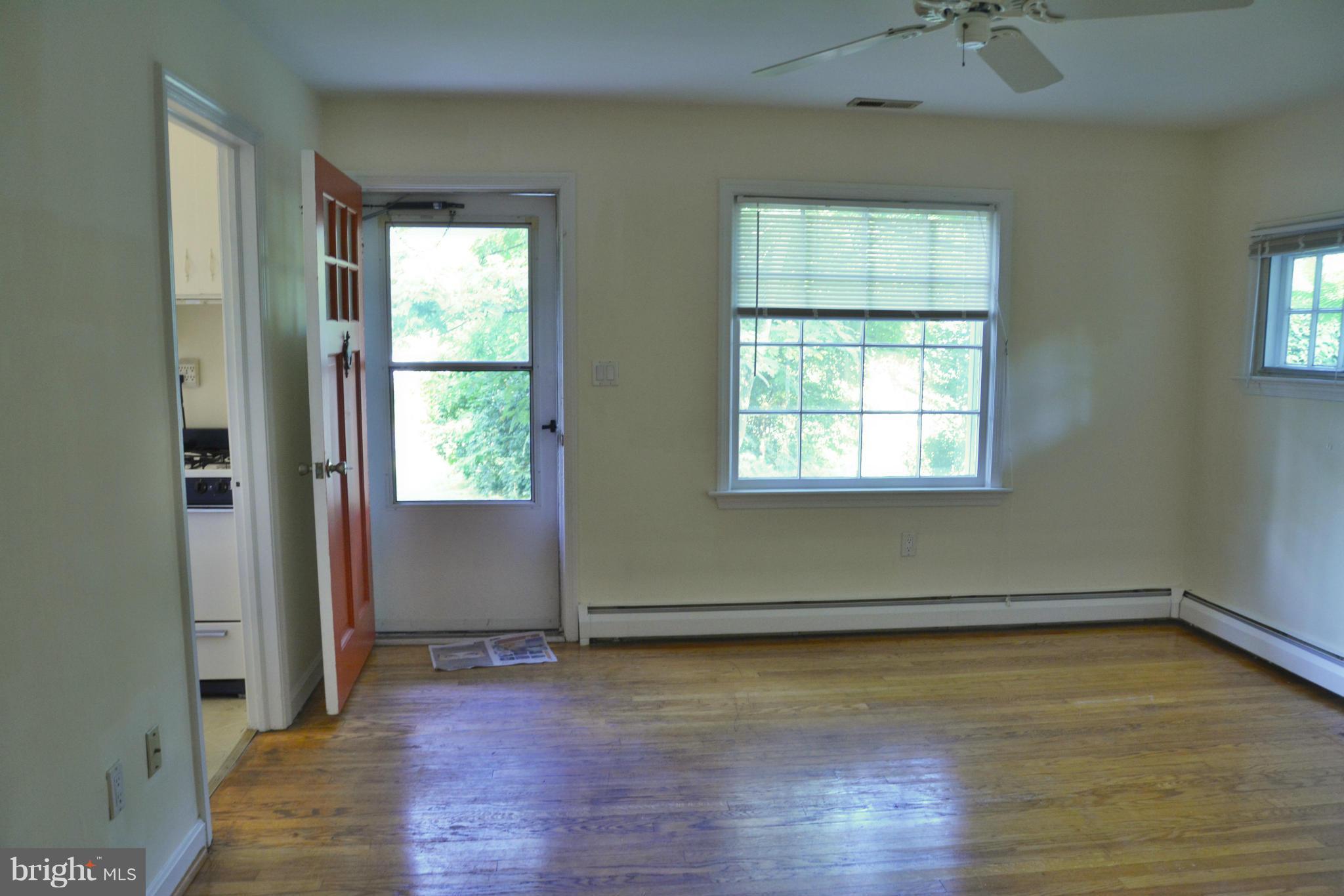 4024 Roberts Road Fairfax, VA 22032 - Photo 14 of 20 View