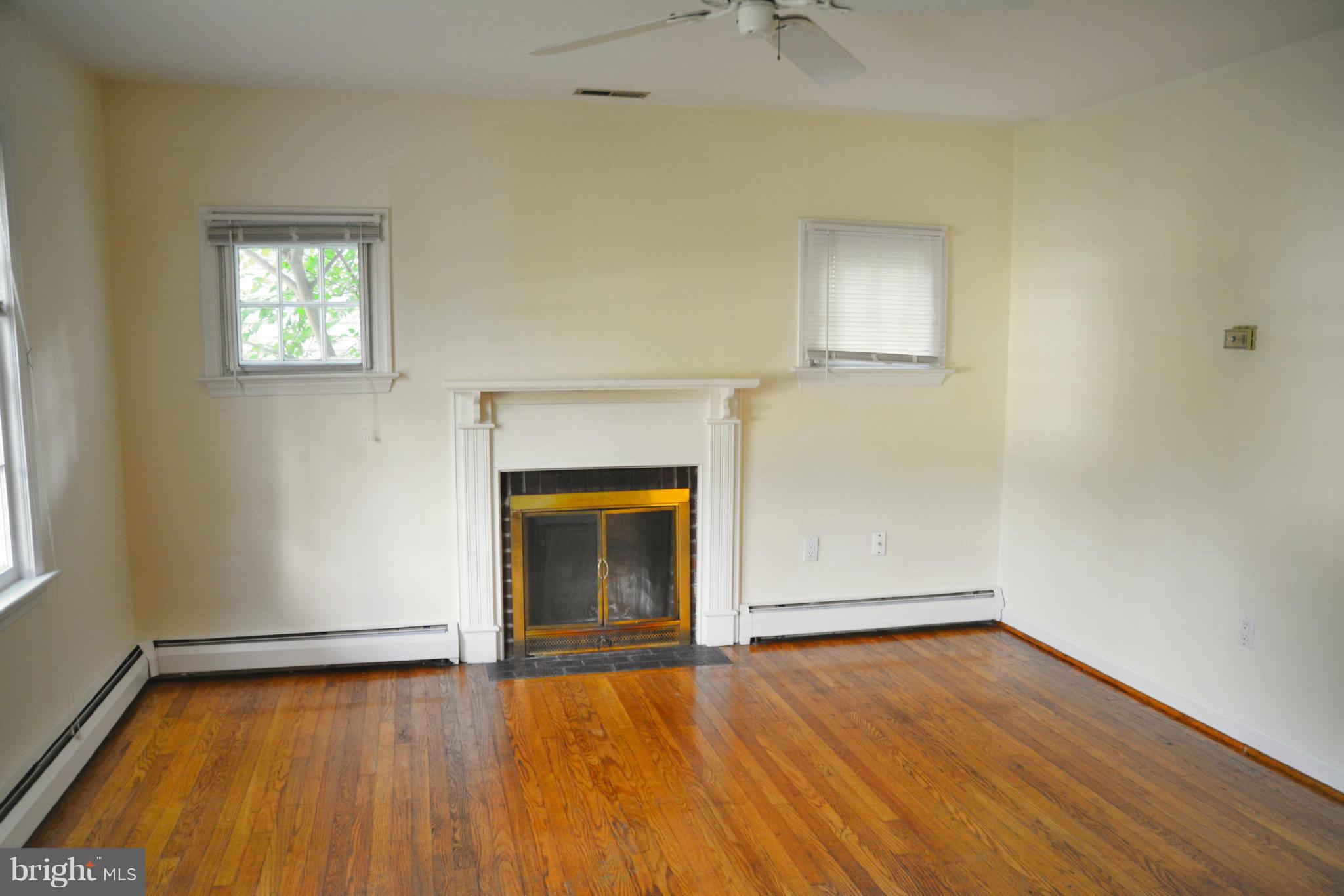 4024 Roberts Road Fairfax, VA 22032 - Photo 7 of 20 View
