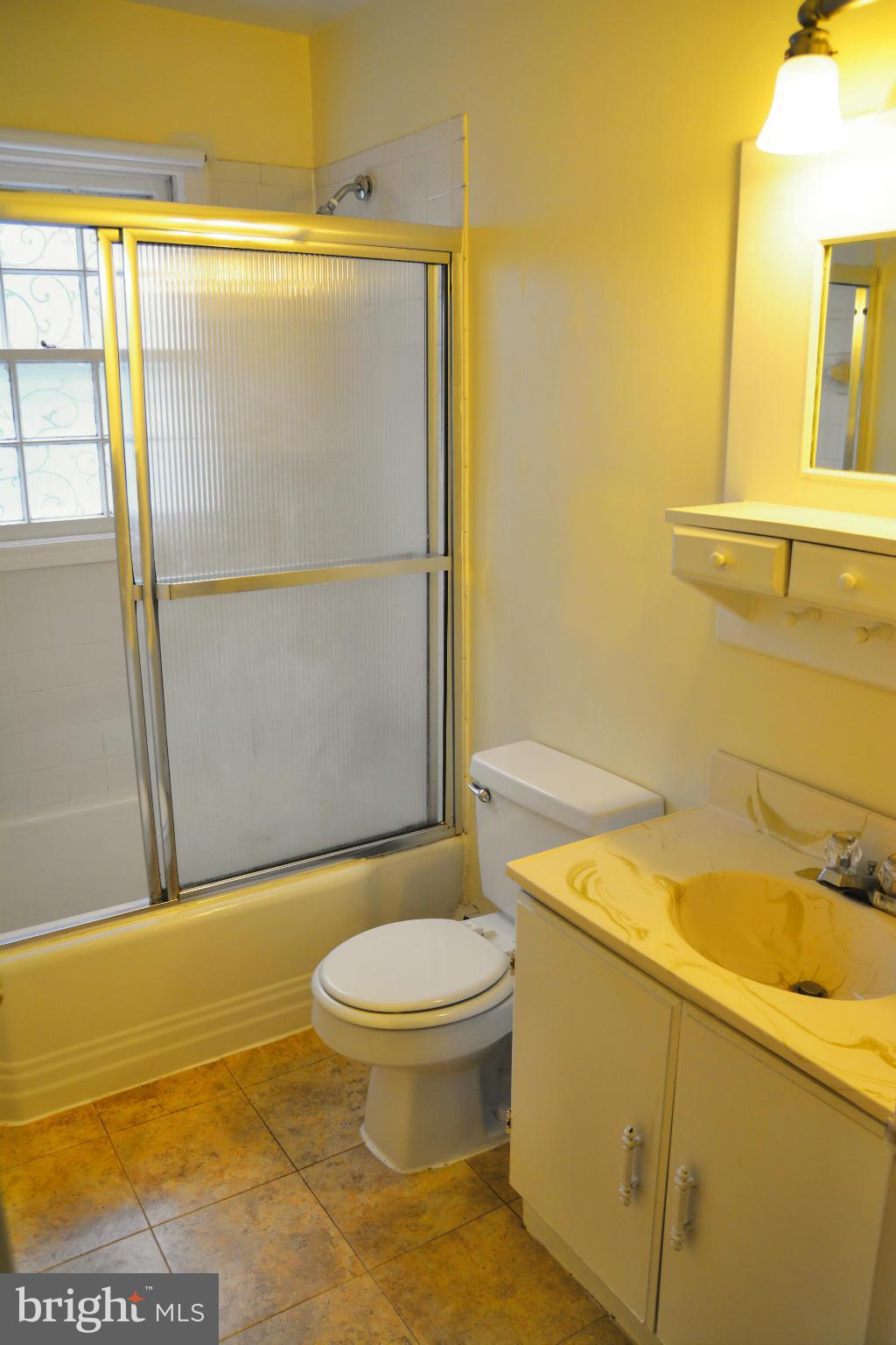4024 Roberts Road Fairfax, VA 22032 - Photo 8 of 20 View