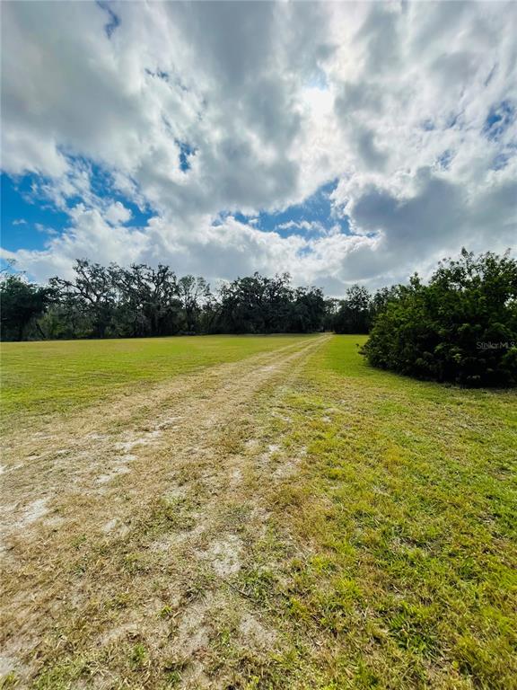 12355 Doris Road Parrish, FL 34219 - Photo 7 of 27 a view of an ocean and beach