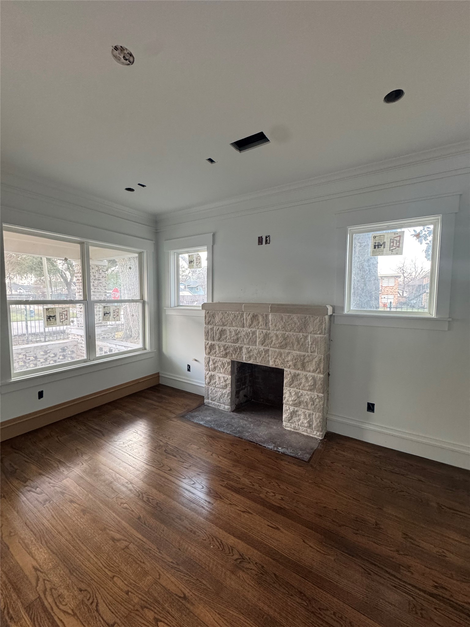 1208 Caplin Street Houston, TX 77022 - Photo 6 of 35