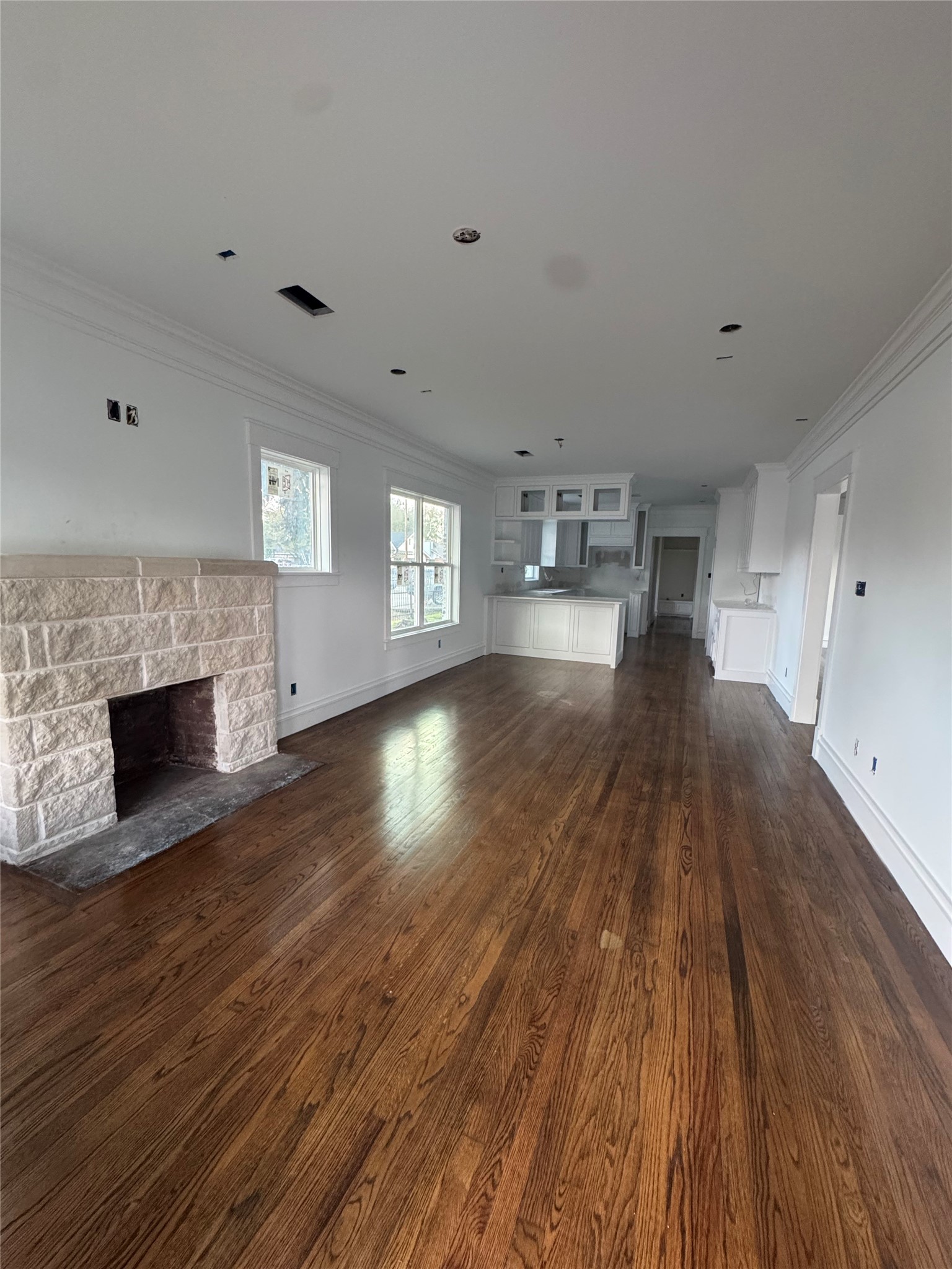 1208 Caplin Street Houston, TX 77022 - Photo 7 of 35