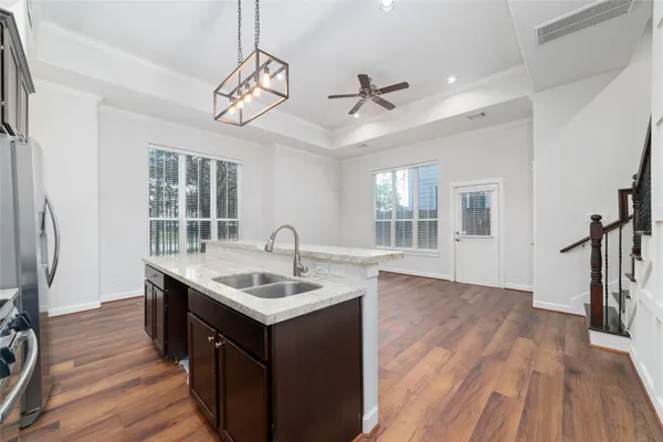$2,900 | 902 West 20th Street, Unit A, Houston, TX 77008