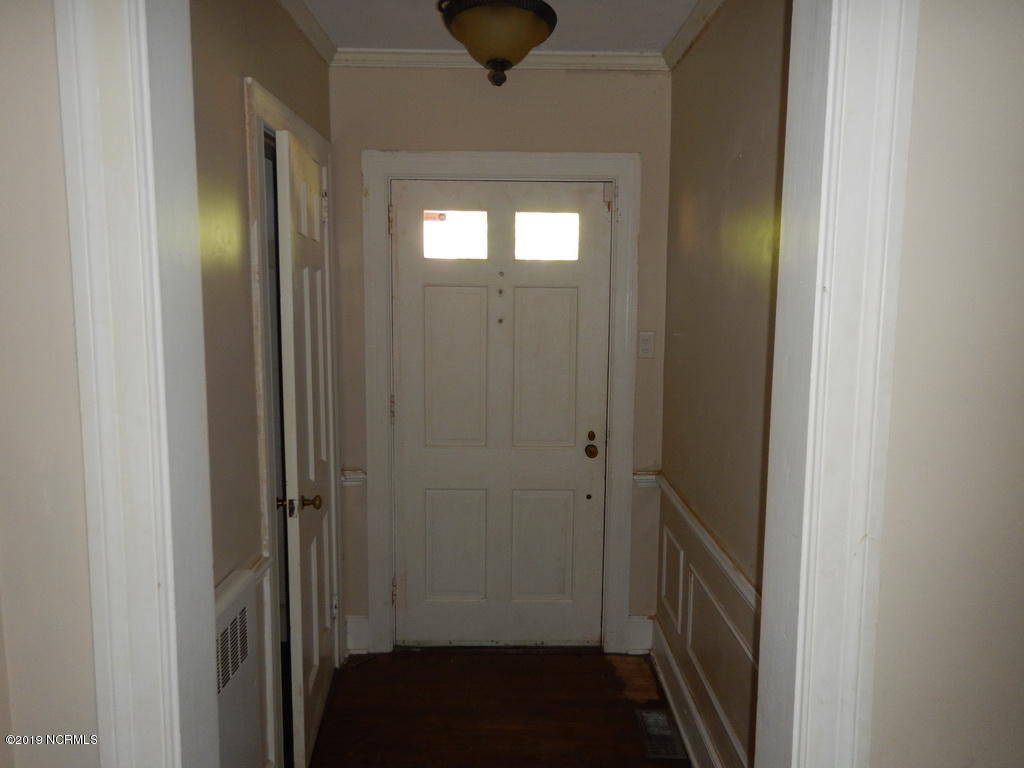 1007 Rhem Street Kinston, NC 28501 - Photo 4 of 15 17 ENTRANCE