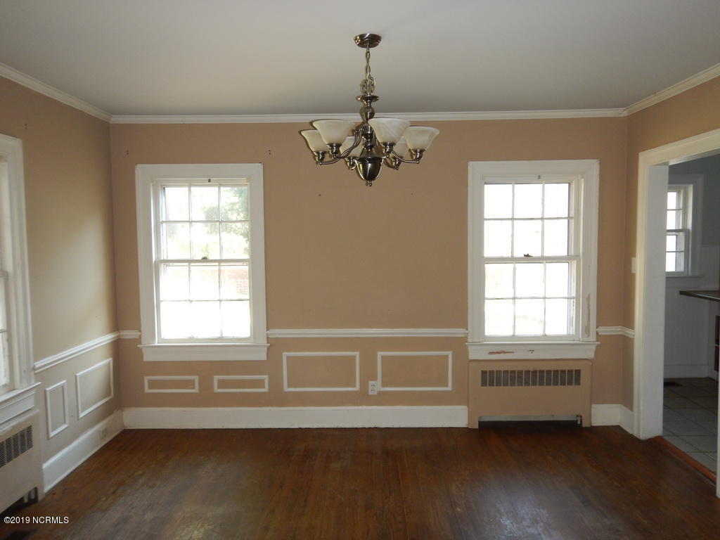 1007 Rhem Street Kinston, NC 28501 - Photo 6 of 15 19 DINING