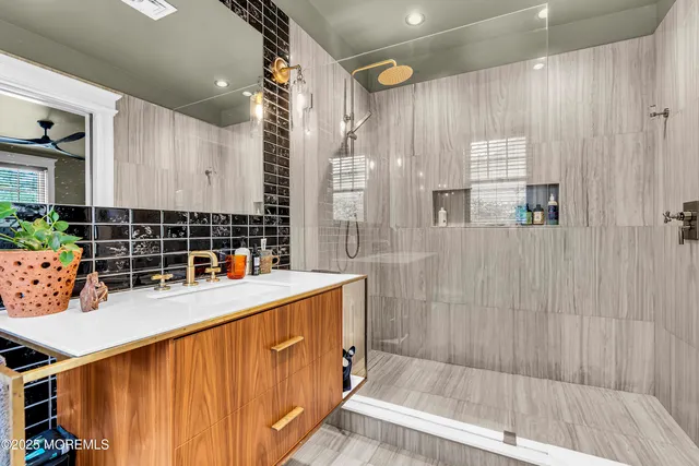 $28,000 | 703 7th Avenue, Asbury Park, NJ 07712