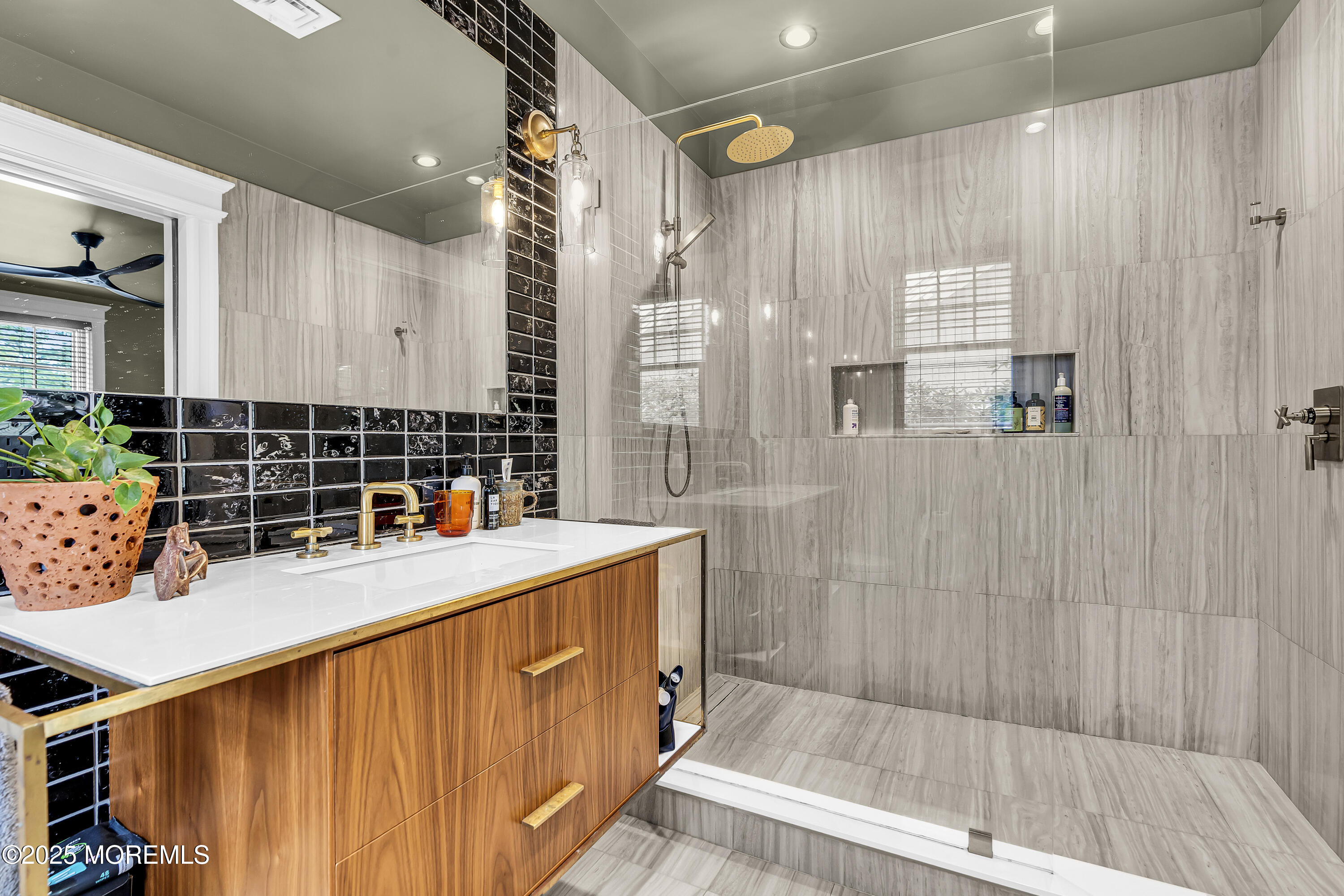 703 7th Avenue Asbury Park, NJ 07712 - Photo 28 of 47 dsc01196_681