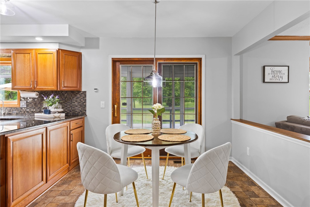 25 Saddle Brook Pittsford, NY 14534 - Photo 15 of 50