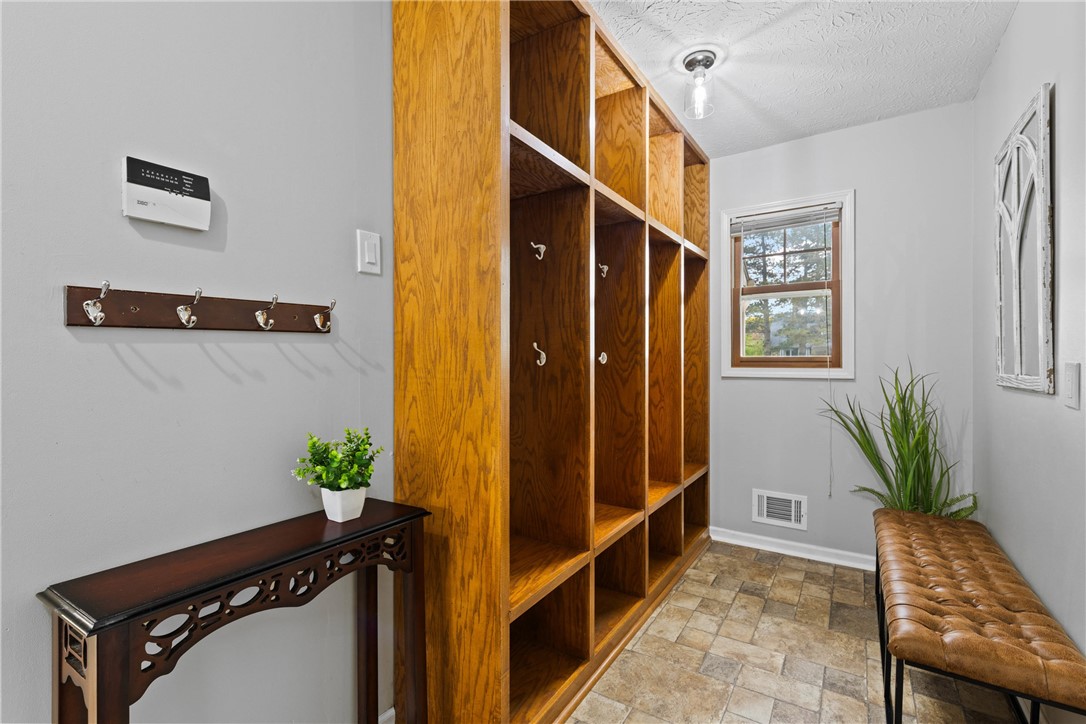 25 Saddle Brook Pittsford, NY 14534 - Photo 38 of 50