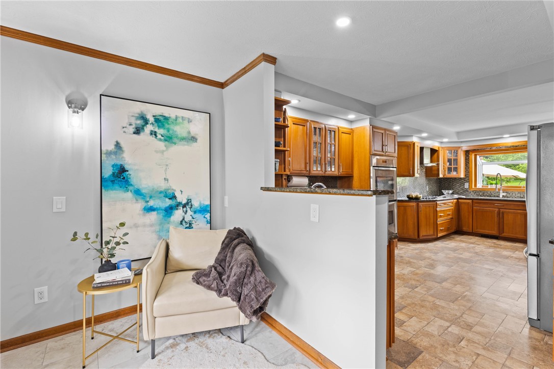 25 Saddle Brook Pittsford, NY 14534 - Photo 8 of 50