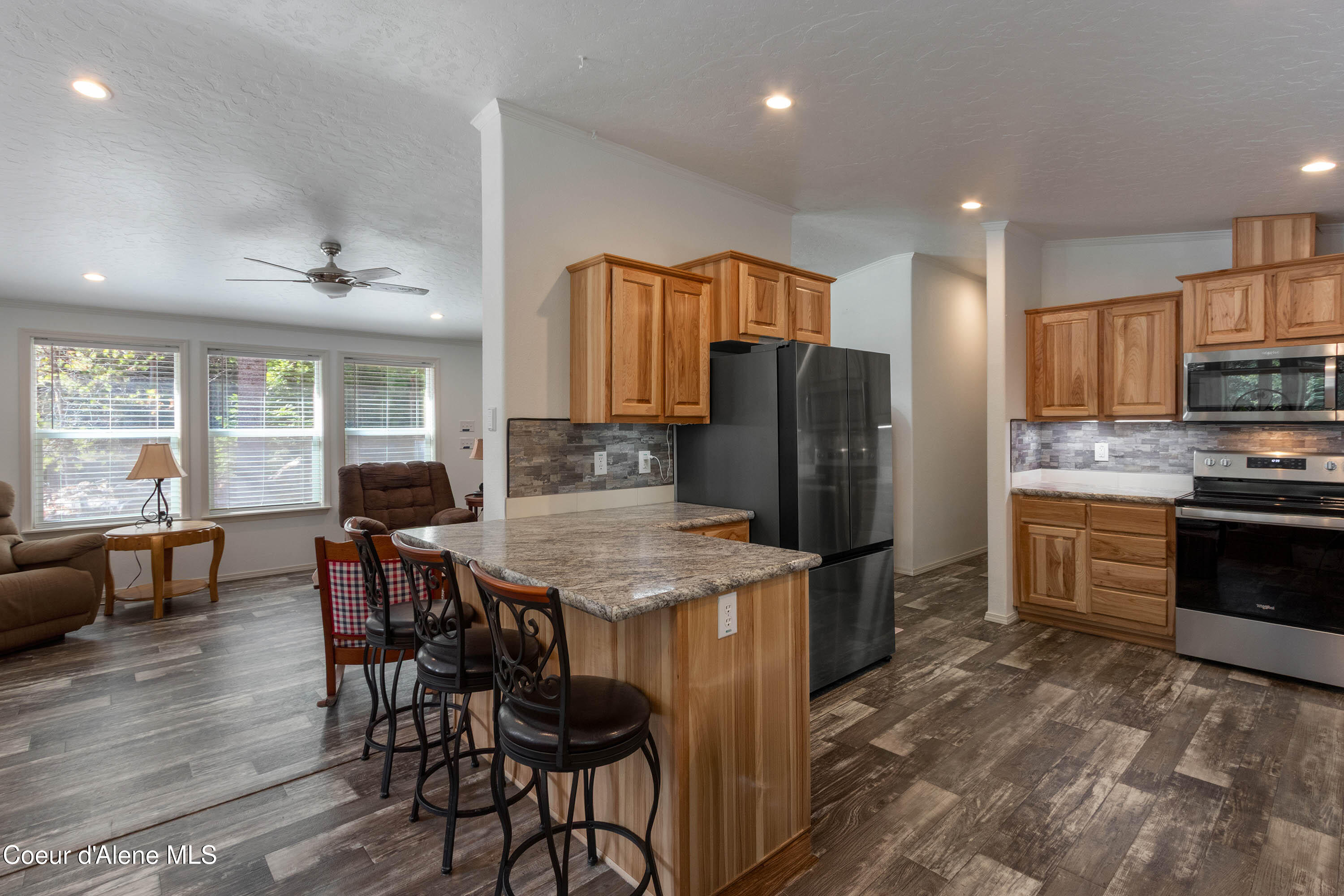533 Artisan Way Sandpoint, ID 83864 - Photo 15 of 40 Kitchen to Living