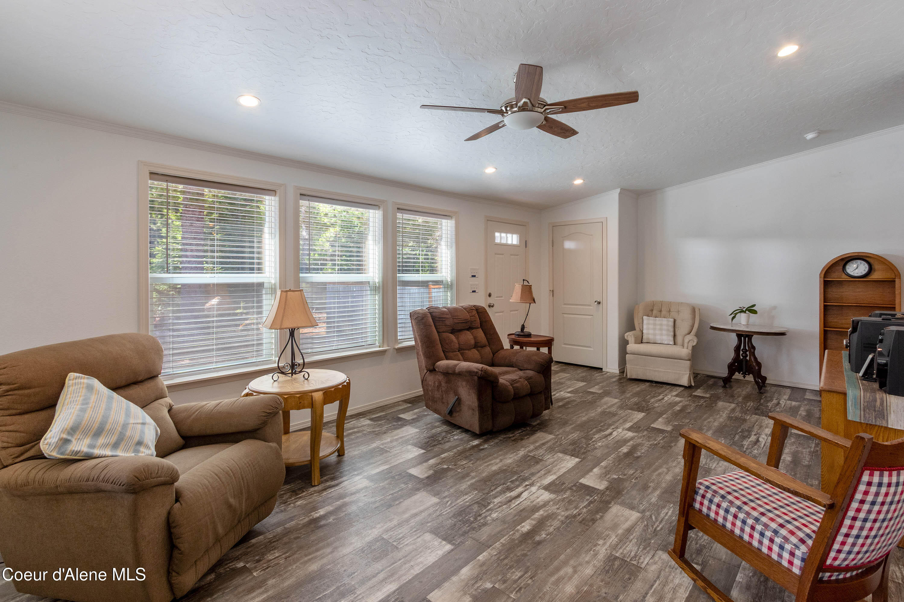 533 Artisan Way Sandpoint, ID 83864 - Photo 21 of 40 Living Room