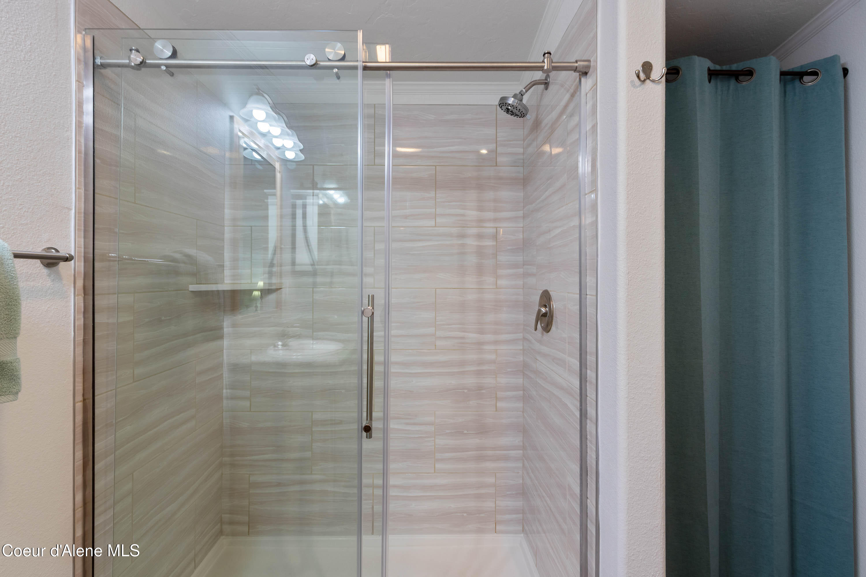 533 Artisan Way Sandpoint, ID 83864 - Photo 25 of 40 Master Shower