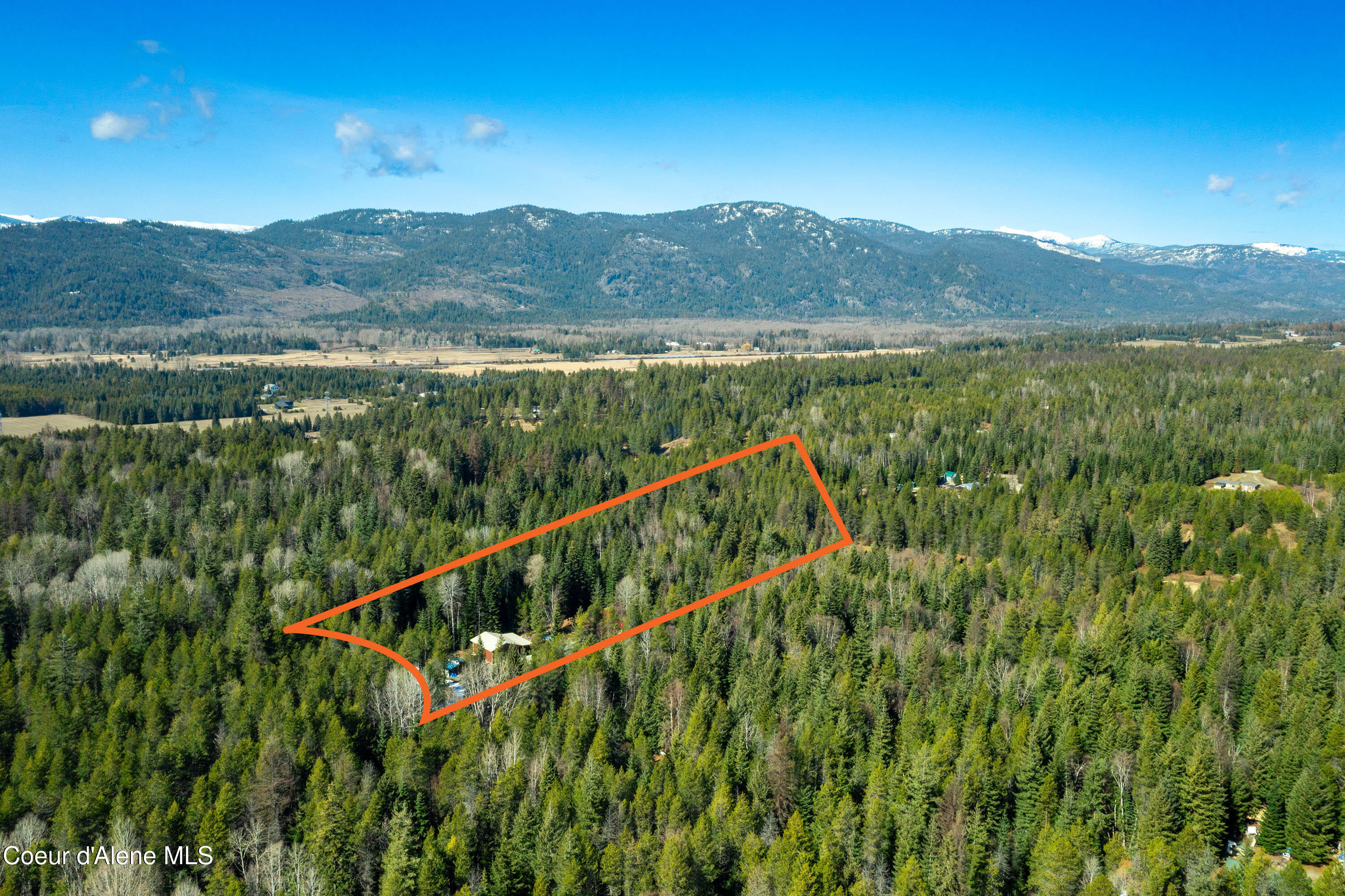 533 Artisan Way Sandpoint, ID 83864 - Photo 7 of 40 Aerial Property Outlined
