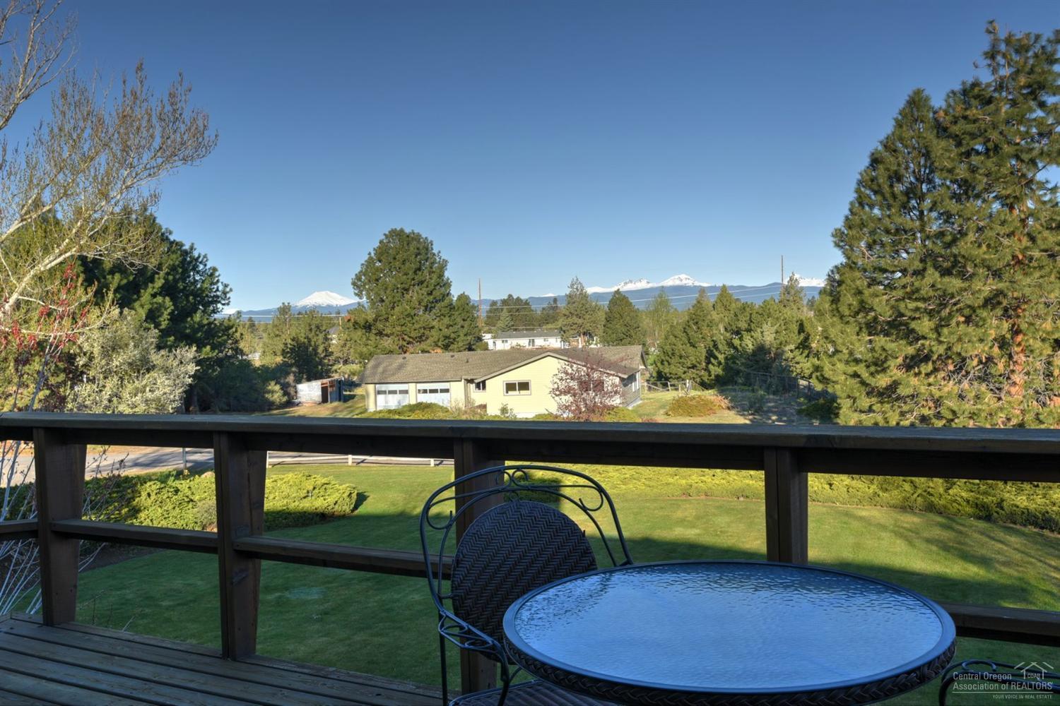 61843 Dobbin Road Bend, OR 97702 - Photo 5 of 25 Additional Photo