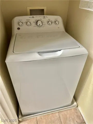 $1,200 | 7119 South Durango Drive, Unit 305, Las Vegas, NV 89113