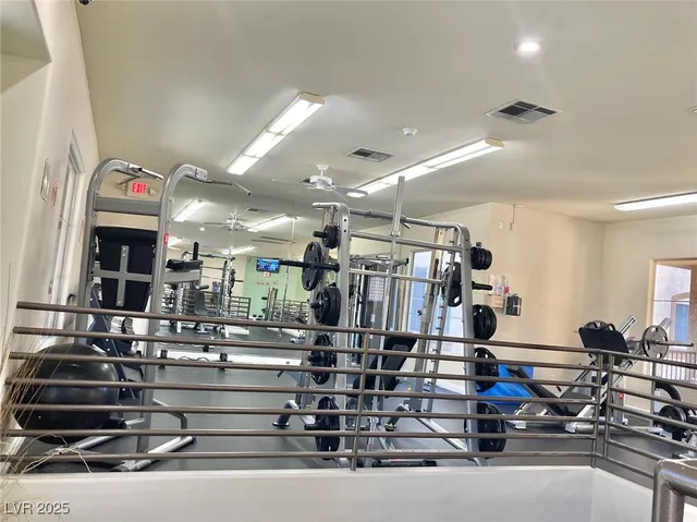 $1,200 | 7119 South Durango Drive, Unit 305, Las Vegas, NV 89113