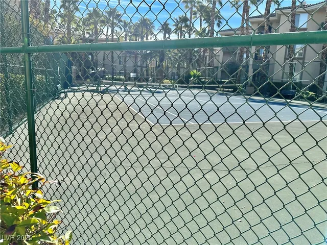 $1,200 | 7119 South Durango Drive, Unit 305, Las Vegas, NV 89113