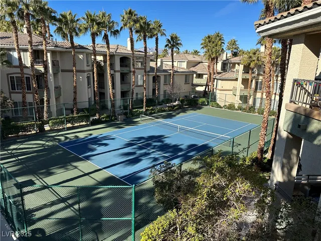 $1,200 | 7119 South Durango Drive, Unit 305, Las Vegas, NV 89113
