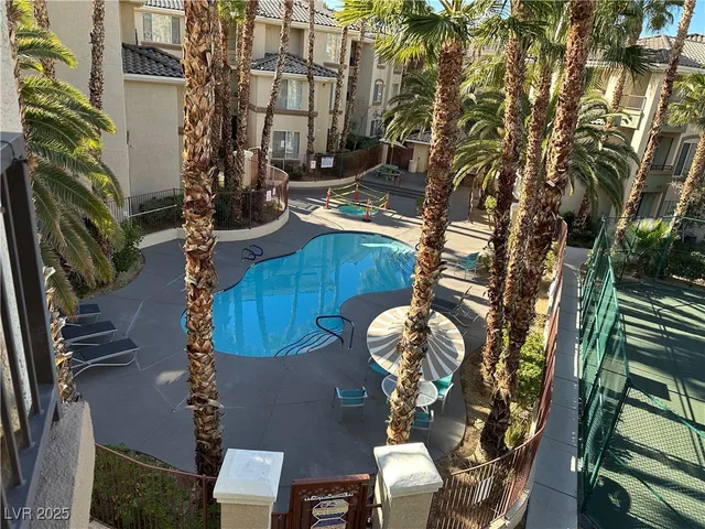 $1,200 | 7119 South Durango Drive, Unit 305, Las Vegas, NV 89113