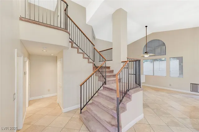 $2,800 | 2011 Summerside Court, Henderson, NV 89012