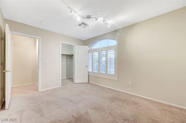 $2,800 | 2011 Summerside Court, Henderson, NV 89012