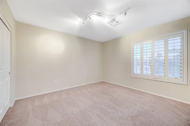 $2,800 | 2011 Summerside Court, Henderson, NV 89012