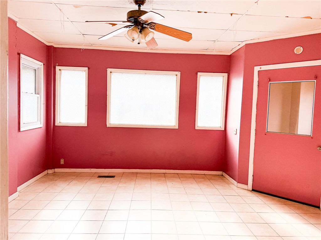 764 Jay Street Rochester, NY 14606 - Photo 11 of 34