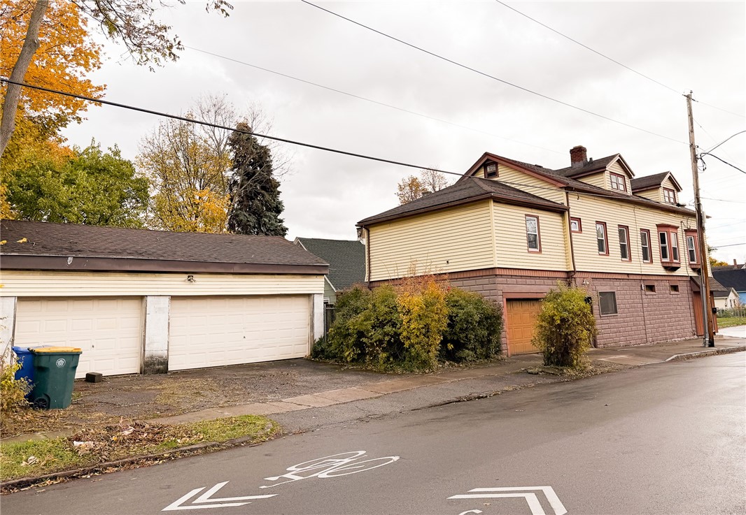 764 Jay Street Rochester, NY 14606 - Photo 3 of 34