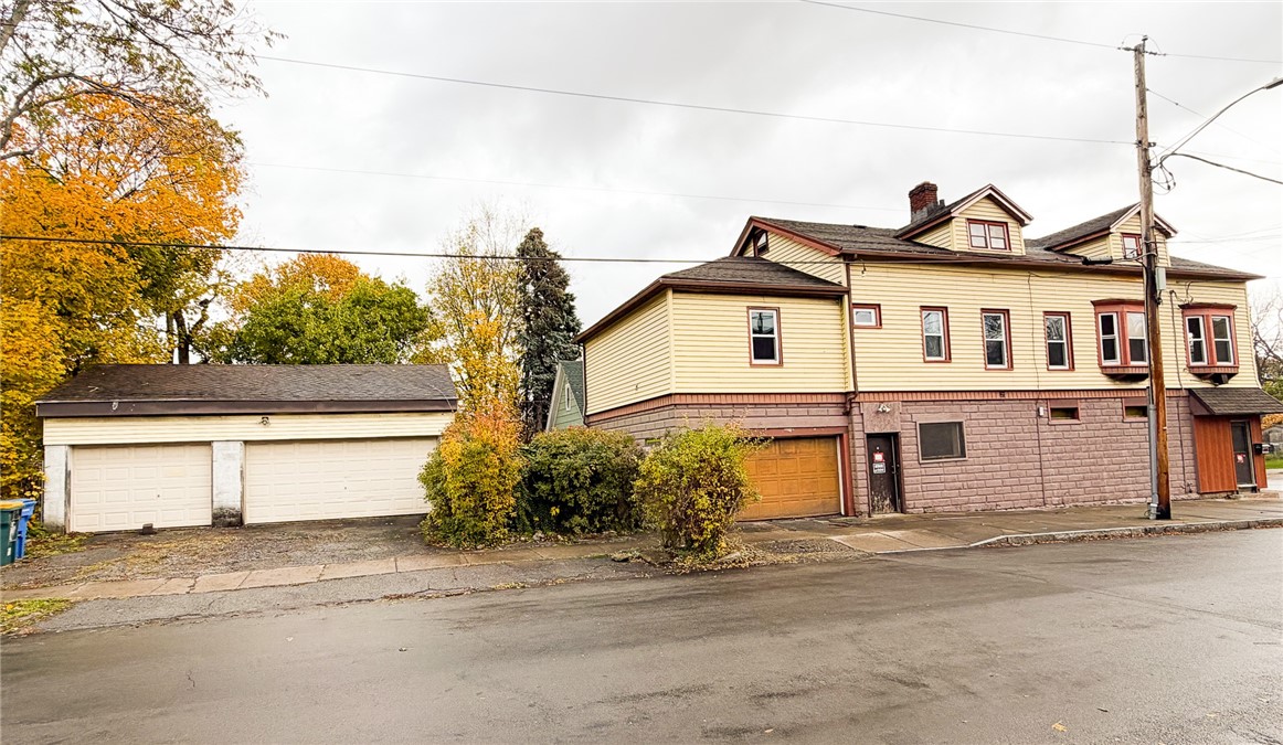 764 Jay Street Rochester, NY 14606 - Photo 4 of 34