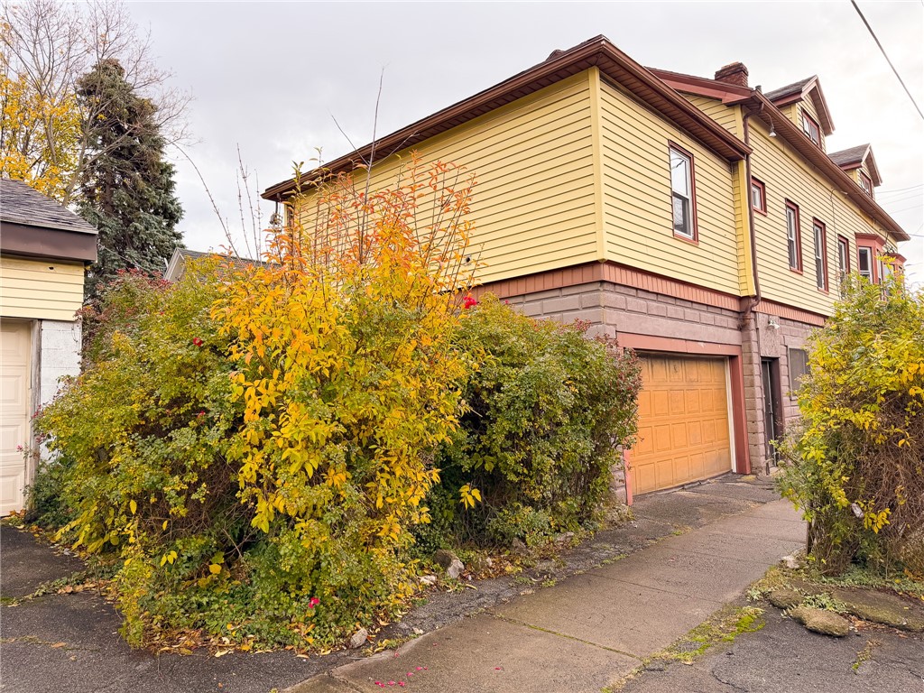 764 Jay Street Rochester, NY 14606 - Photo 8 of 34