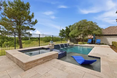 a view of outdoor space yard and patio