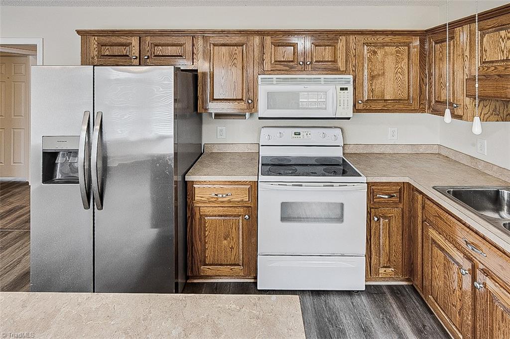 2585 Peppertree Ridge Road Randleman, NC 27317 - Photo 8 of 21