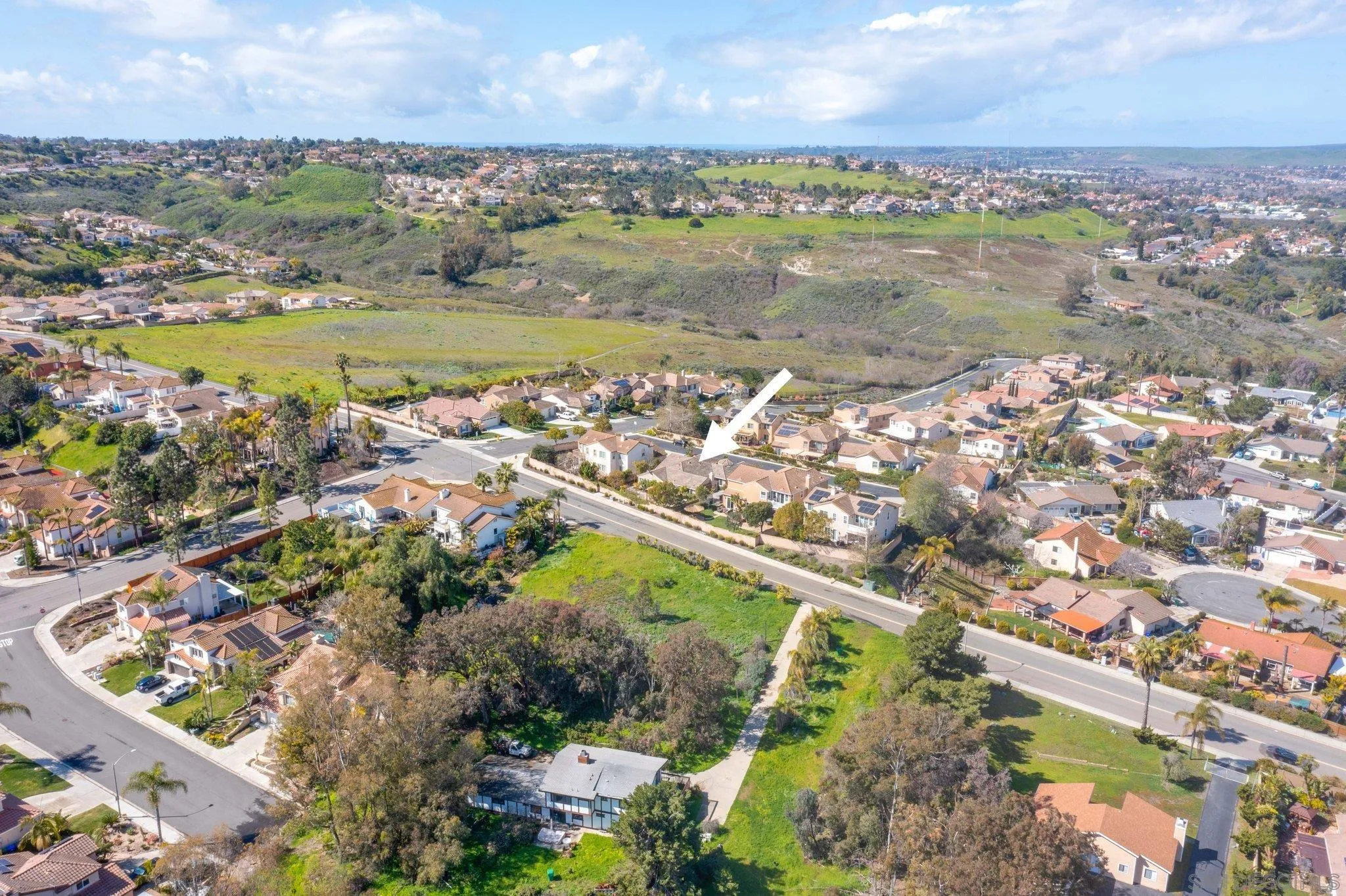 1104 Sagewood Drive Oceanside, CA 92056 - Photo 44 of 46 a view of a city with an ocean