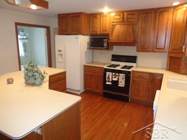 1780 North Center Road Saginaw, MI 48638 - Photo 8 of 48 Kitchen