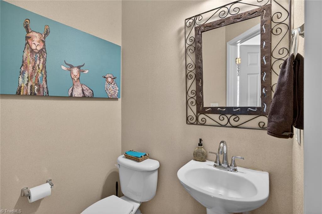 4266 Harbor Ridge Drive Greensboro, NC 27406 - Photo 15 of 50