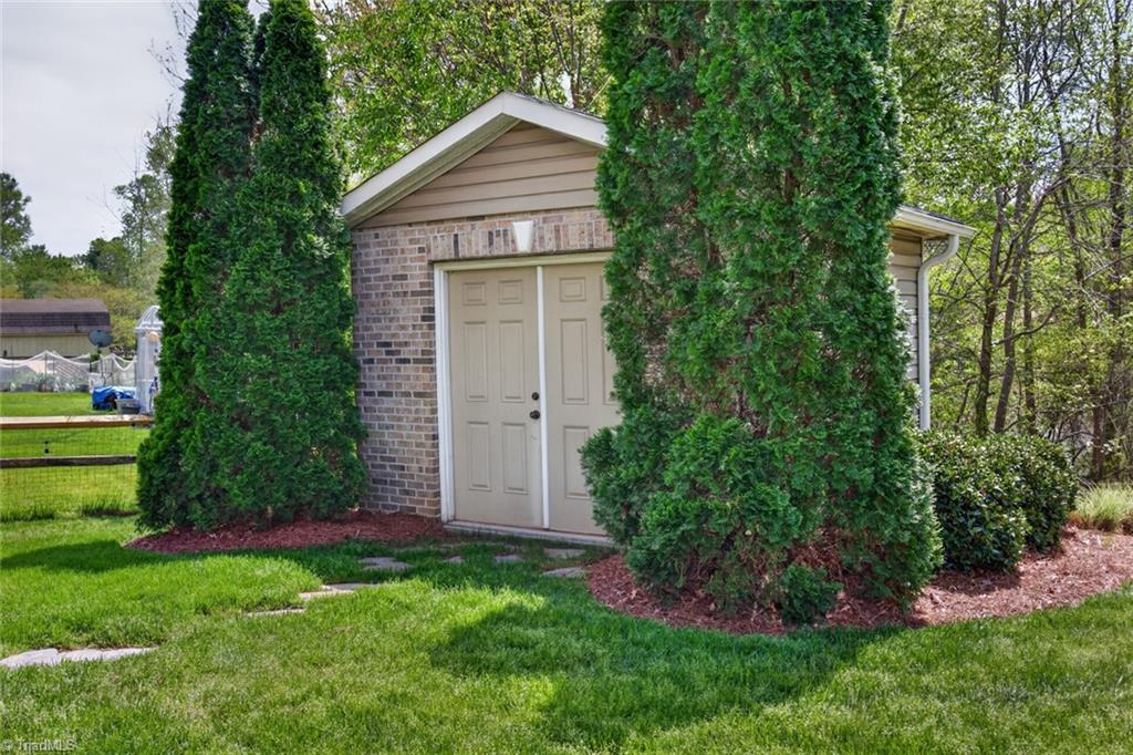 4266 Harbor Ridge Drive Greensboro, NC 27406 - Photo 46 of 50